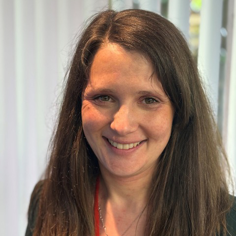 Dr Victoria North